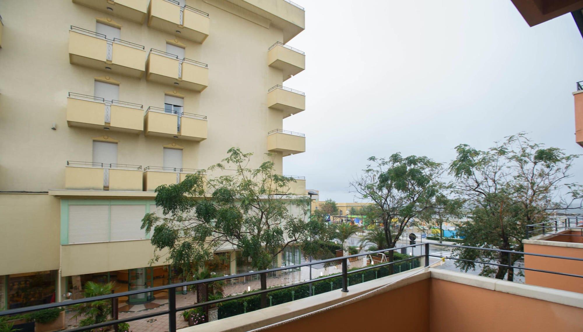 Hotel Palos Rímini Exterior foto